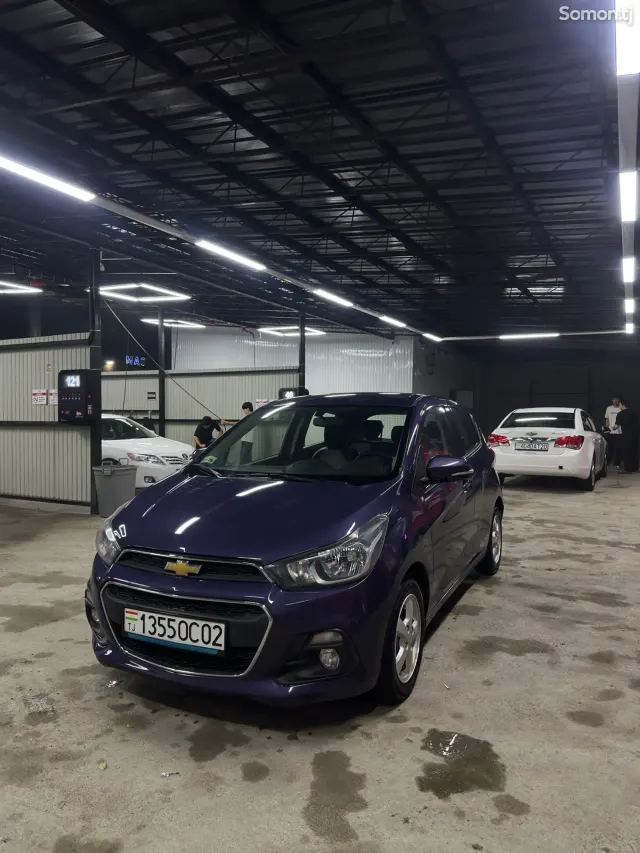 Chevrolet Spark 2016 · 1.0 AT