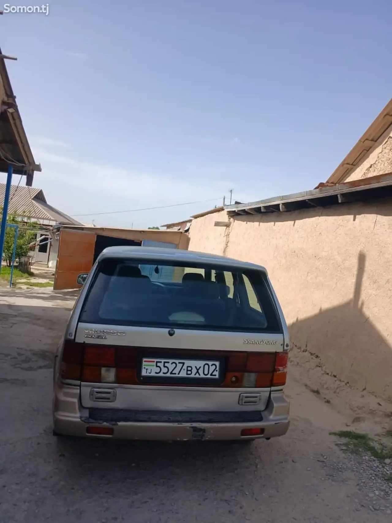 Ssang Yong Musso 1994 · 2.2 MT