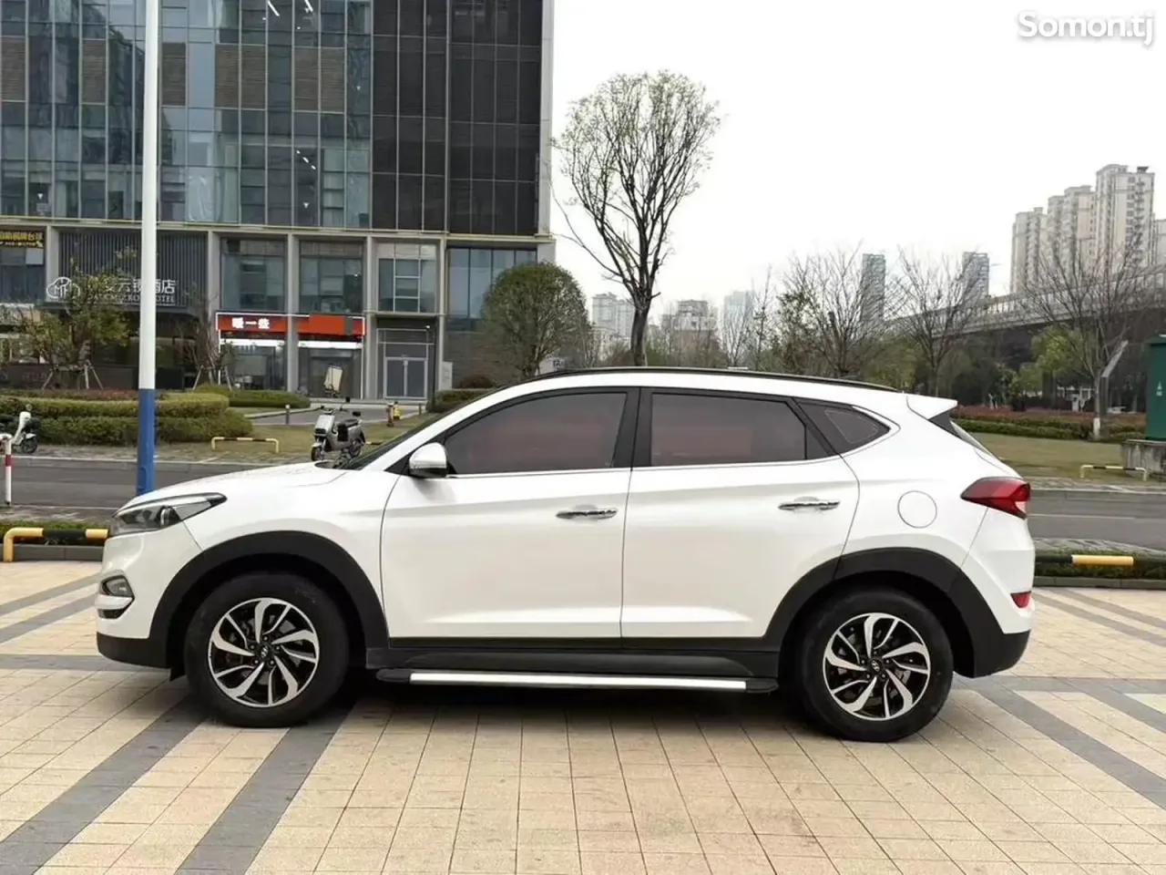 Hyundai Tucson 2016 · 1.6 AT