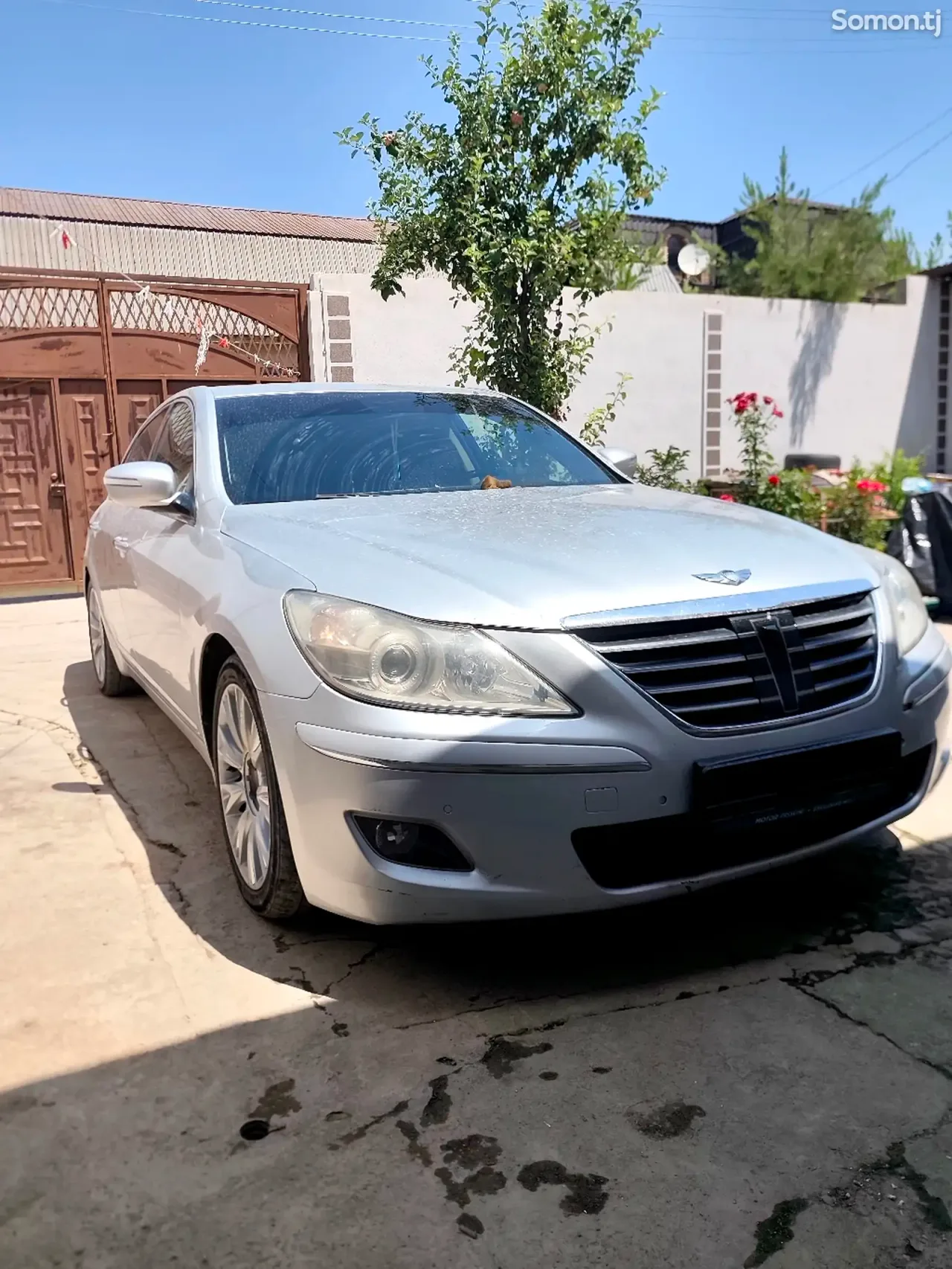 Hyundai Genesis 2008 · 3.5 AT
