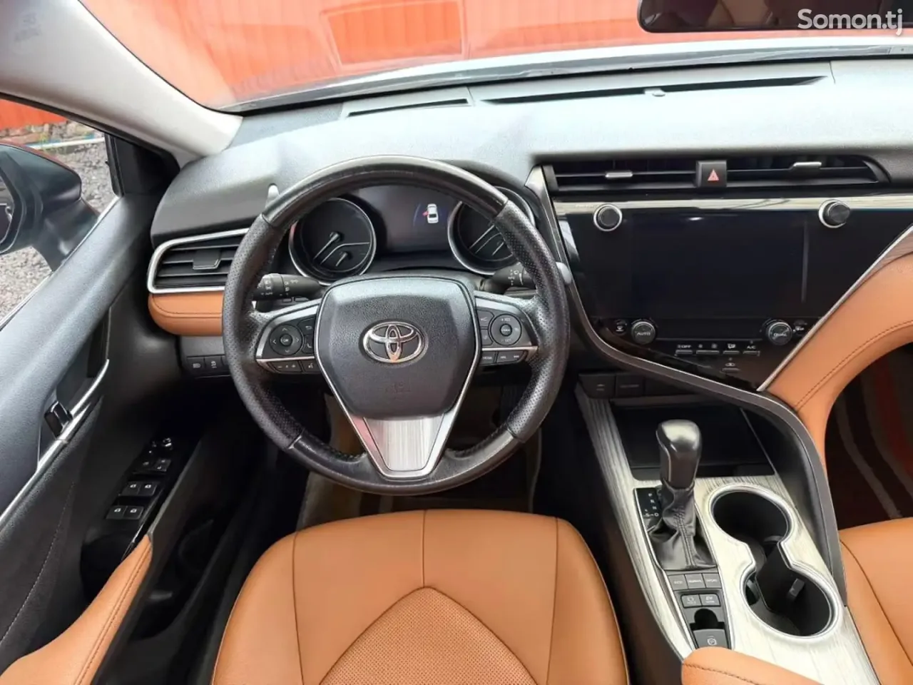 Toyota Camry 2019 · 2.5 AT