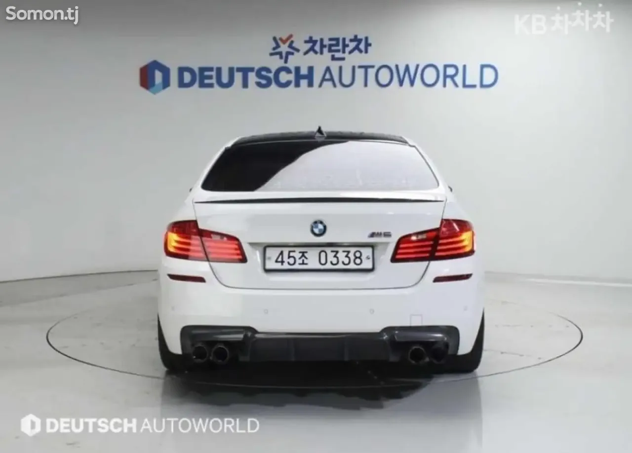 BMW M5 2016 · 4.4 AT