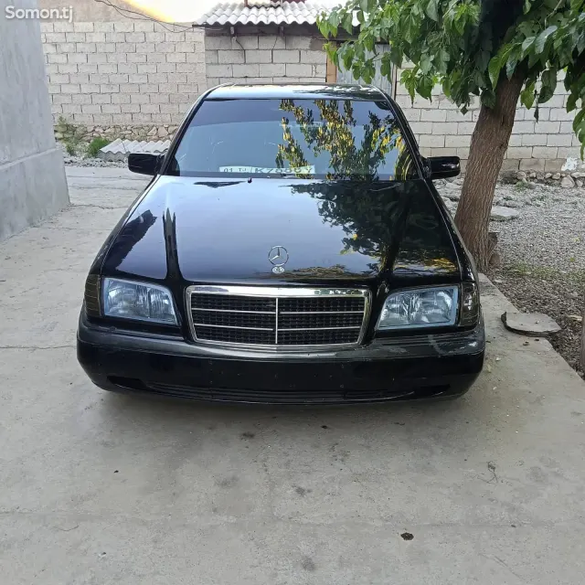 Mercedes-Benz C class 1997 · 1.8 MT
