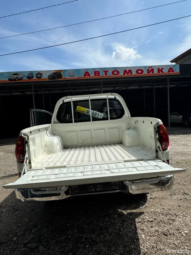 Mitsubishi L200 2008 · 2.5 MT