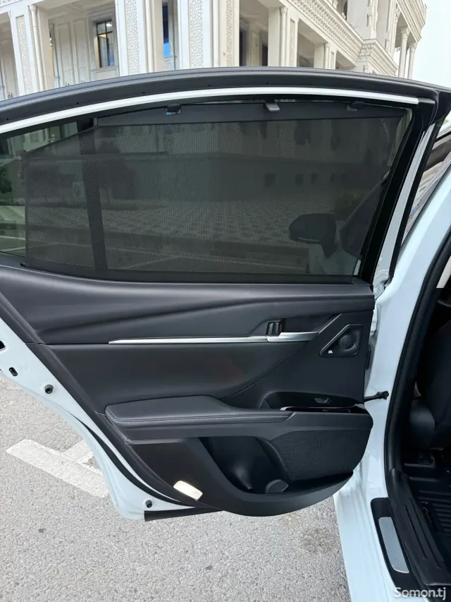 Toyota Camry 2025 · 2.5 AT