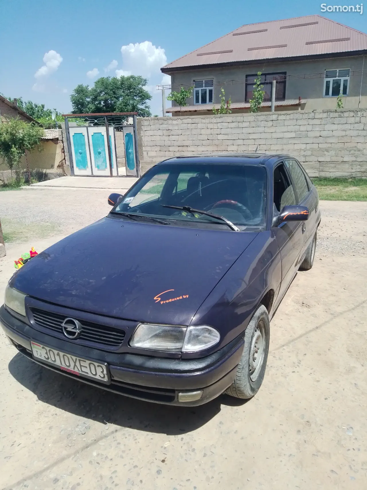 Opel Astra F 1995 · 1.6 MT