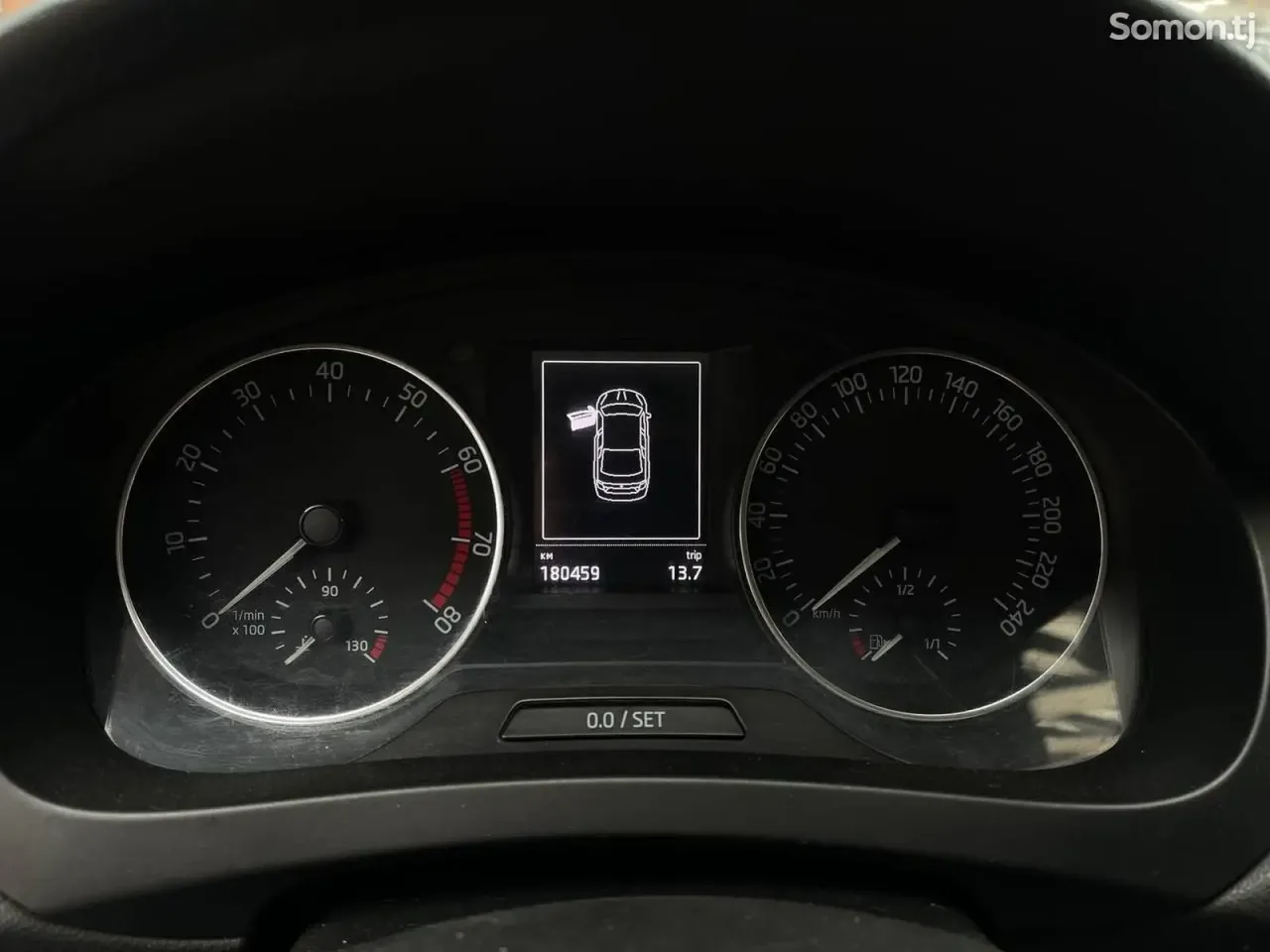 Skoda Rapid 2015 · 1.6 MT