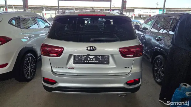 Kia Sorento 2019 · 2.2 AT