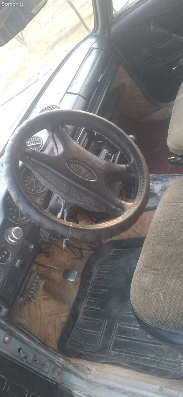Lada (ВАЗ) 2106 2001 · 0.6 MT