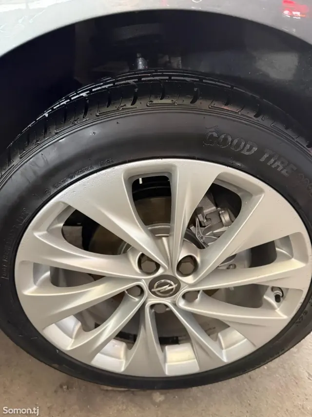 Opel Astra K 2016 · 1.4 MT