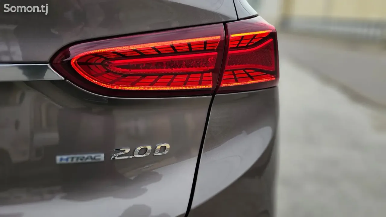 Hyundai Santa Fe 2018 · 2.0 AT