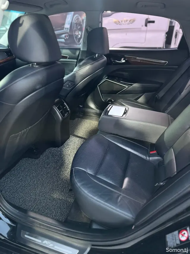Kia K7 2016 · 2.4 AT