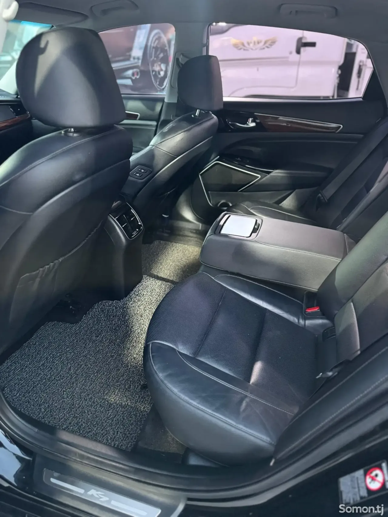 Kia K7 2016 · 2.4 AT