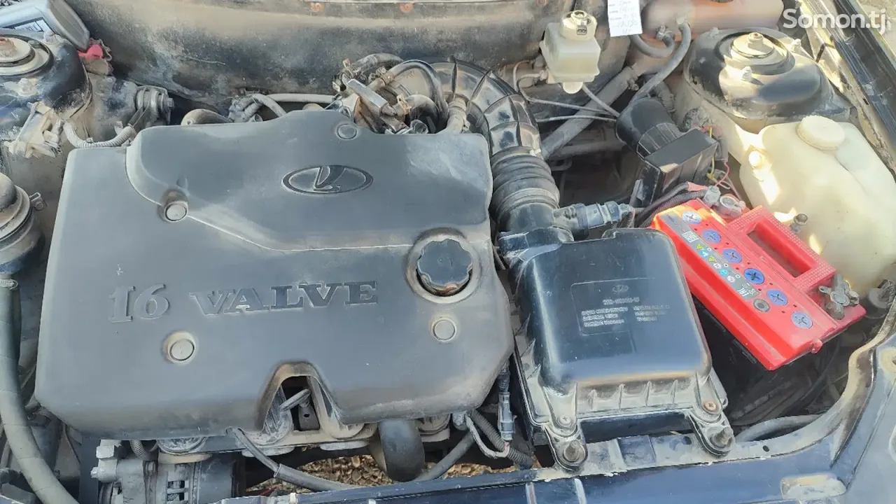 Lada (ВАЗ) Priora 2010 · 1.6 MT