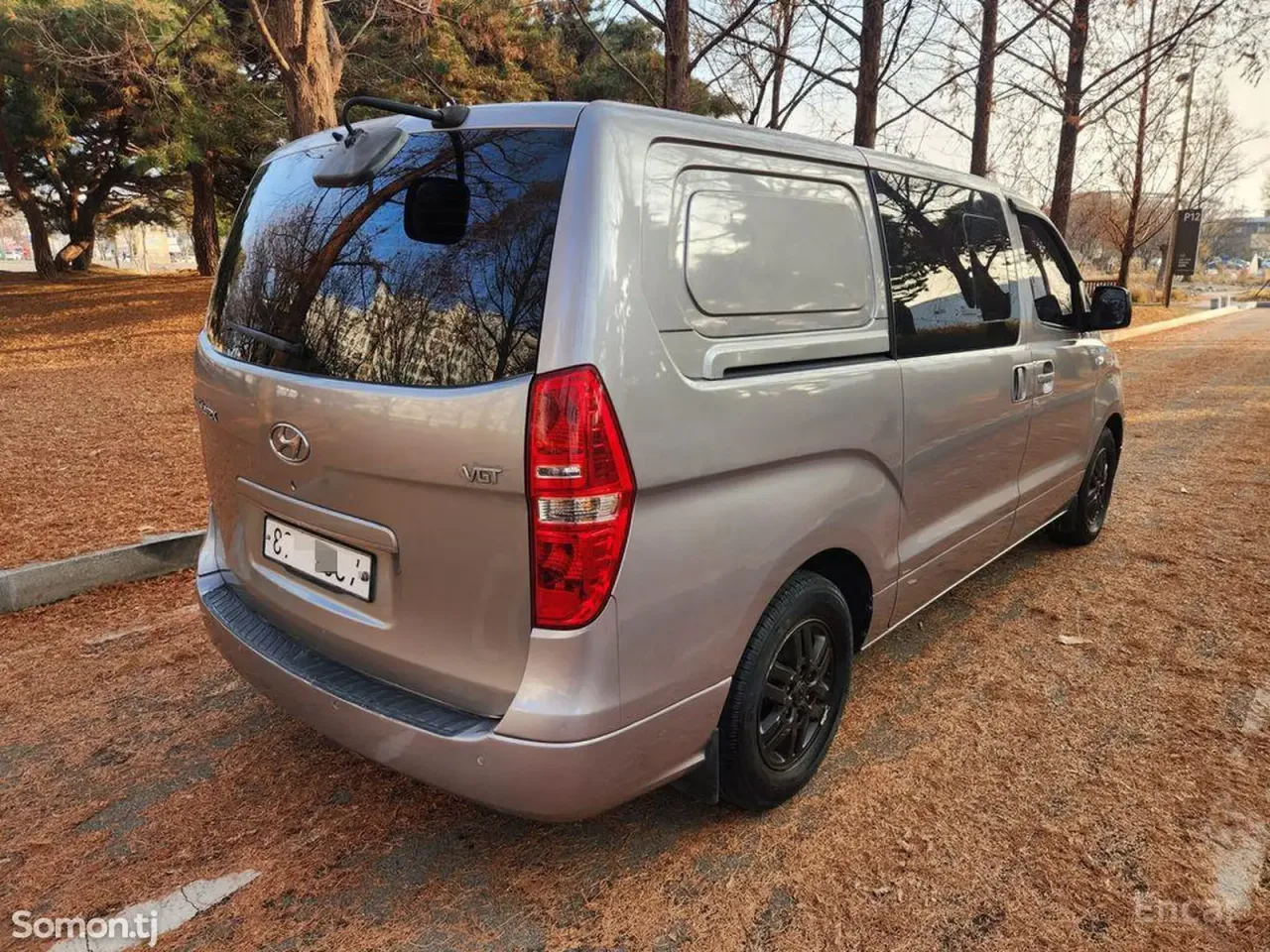 Hyundai Staria 2015 · 2.5 AT