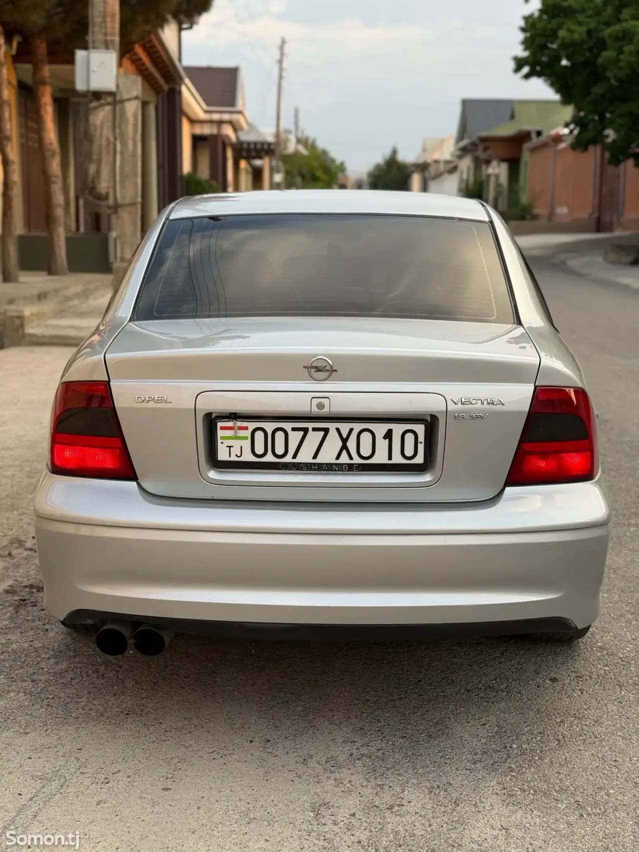 Opel Vectra B 2000 · 1.8 MT