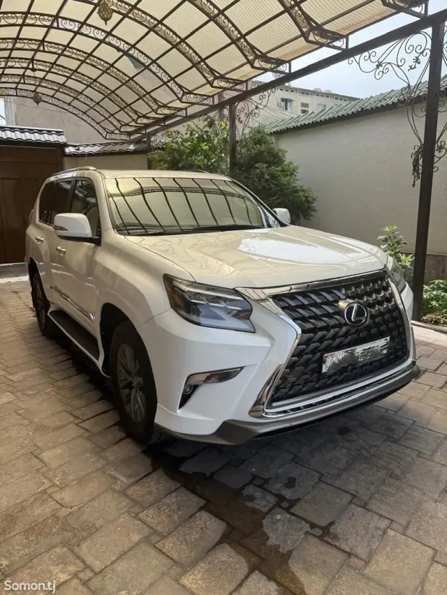 Lexus GX series 2018 · 4.6 AT