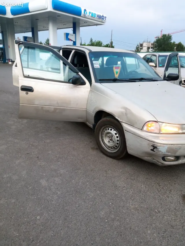 Daewoo Nexia 1996 · 1.5 AT