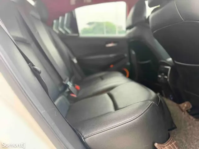 Toyota Corolla 2020 · 1.2 AT