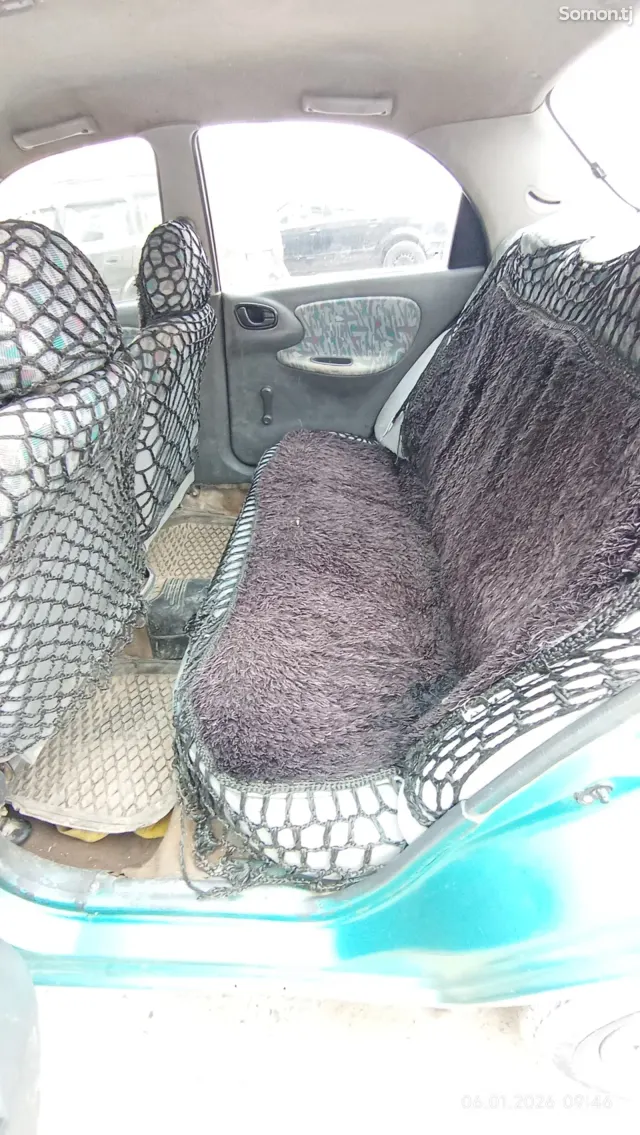 Daewoo Lanos 1996 · 1.6 MT