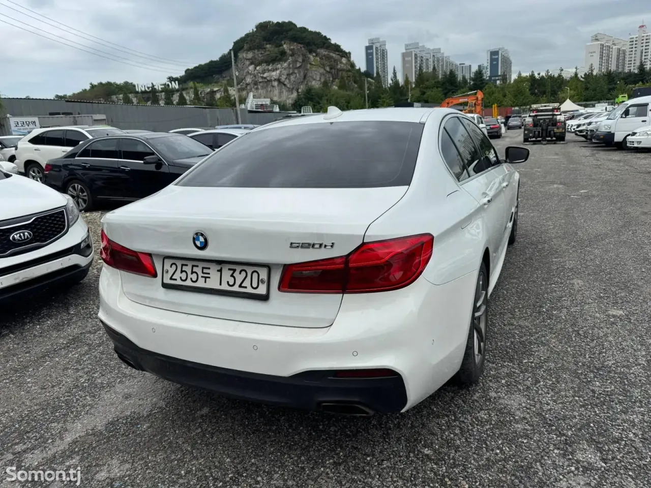 BMW 5 series 2017 · 2.0 AT