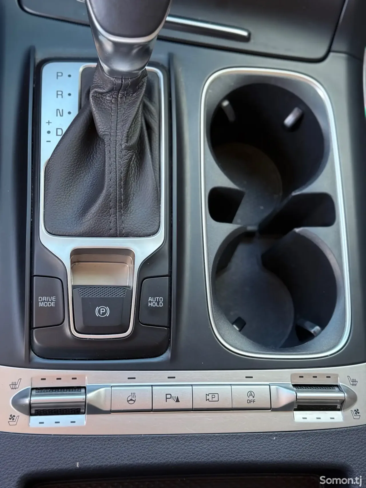 Kia Carnival 2021 · 2.2 AT