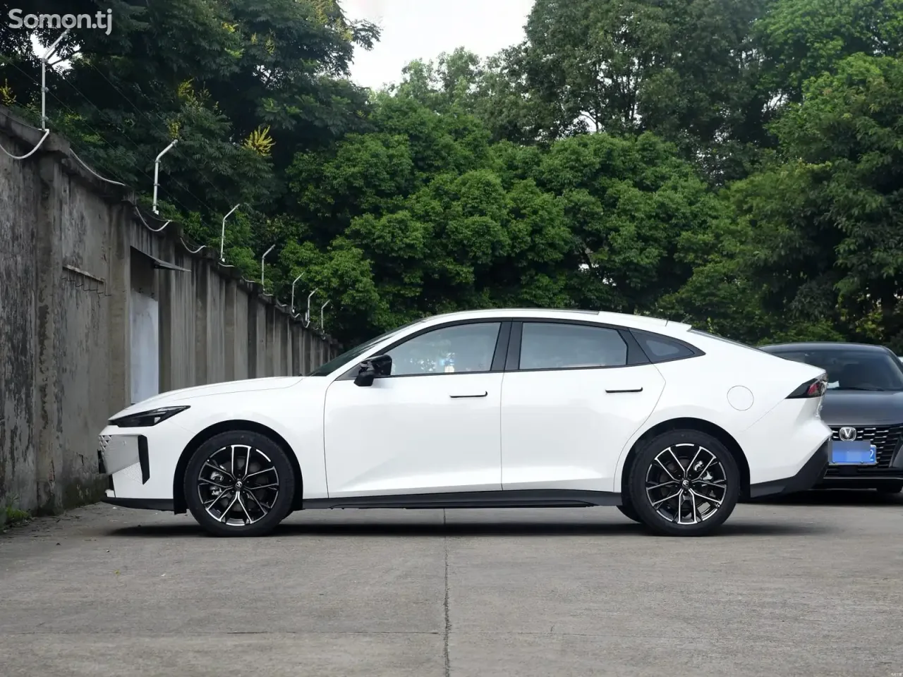 Changan UNI-V 2025 · 1.5 AT