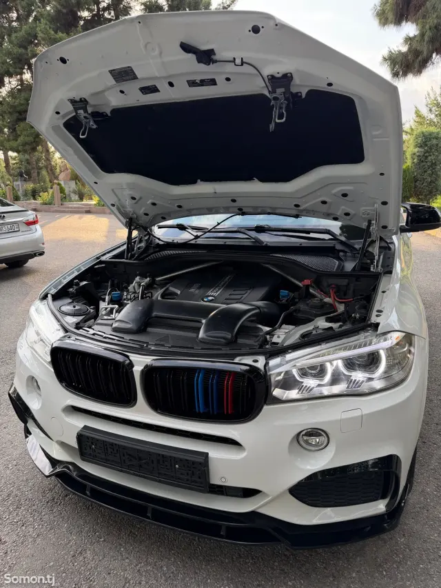BMW X5 2016 · 3.0 AT