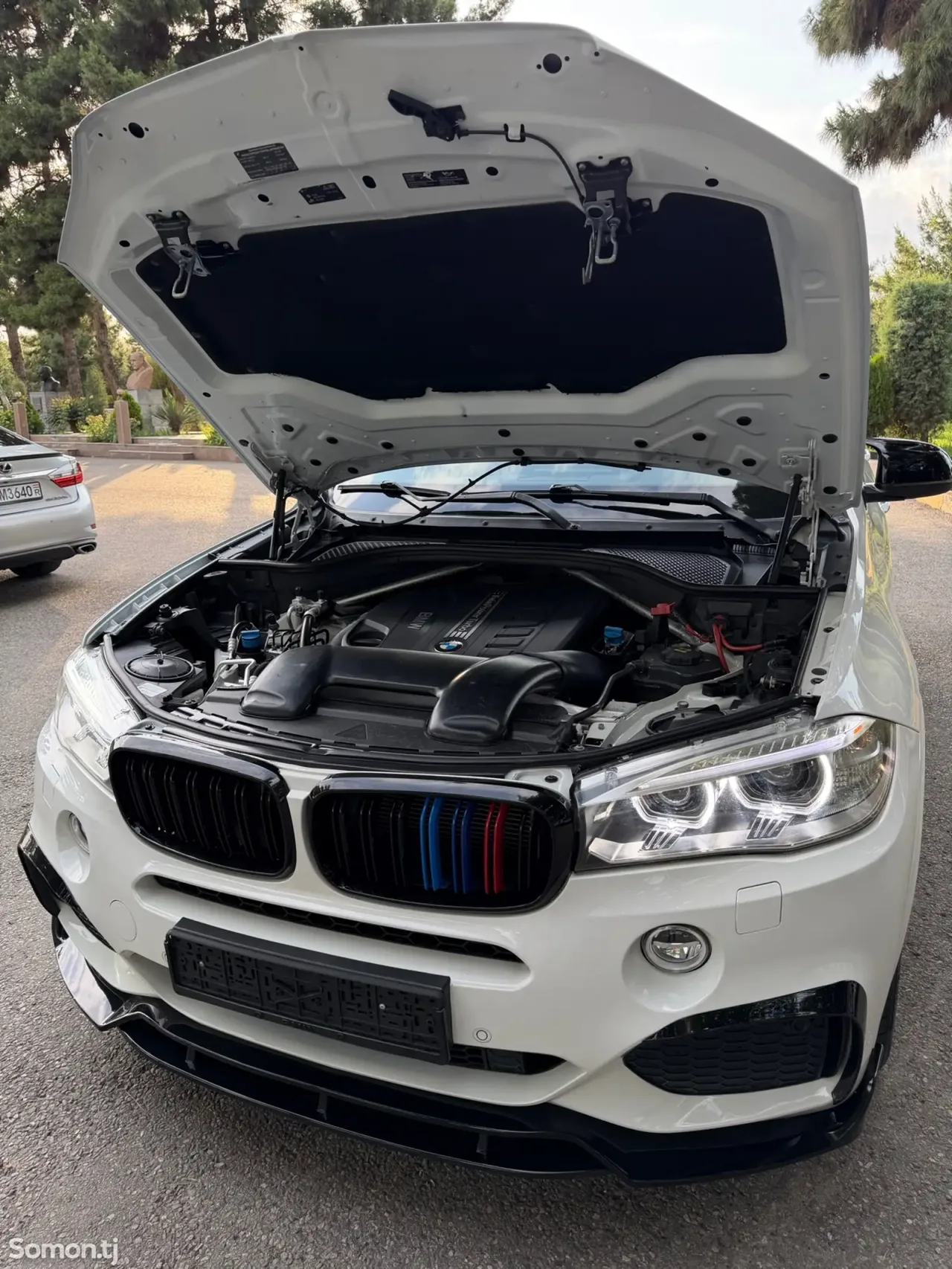 BMW X5 2016 · 3.0 AT