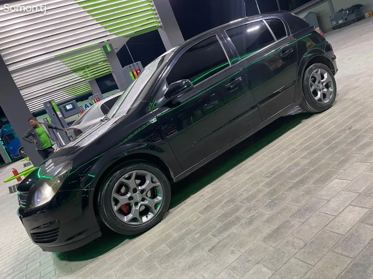 Opel Astra H 2006 · 1.8 MT