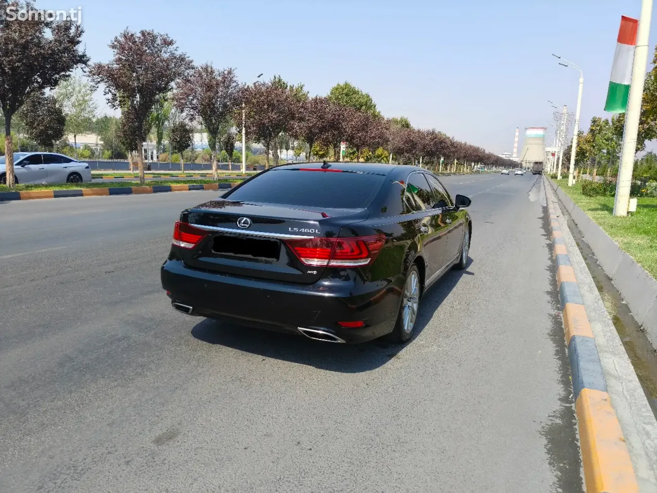 Lexus LS series 2013 · 4.6 AT