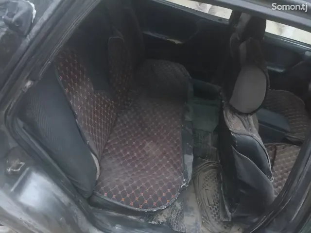 Opel Vectra A 1992 · 1.8 MT