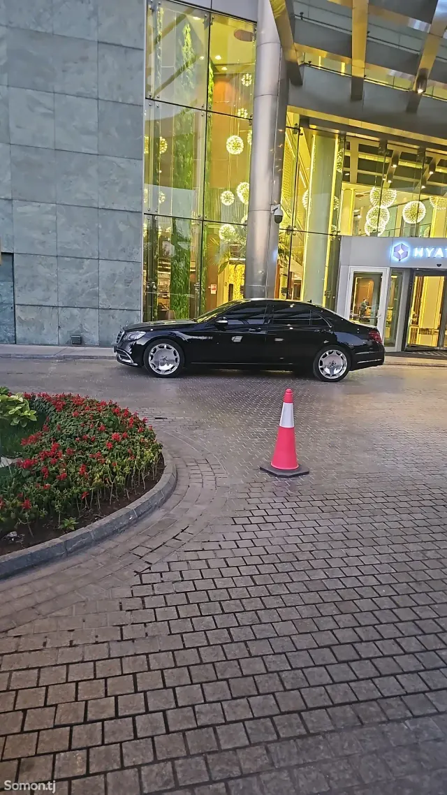 Mercedes-Benz S class 2016 · 3.5 AT
