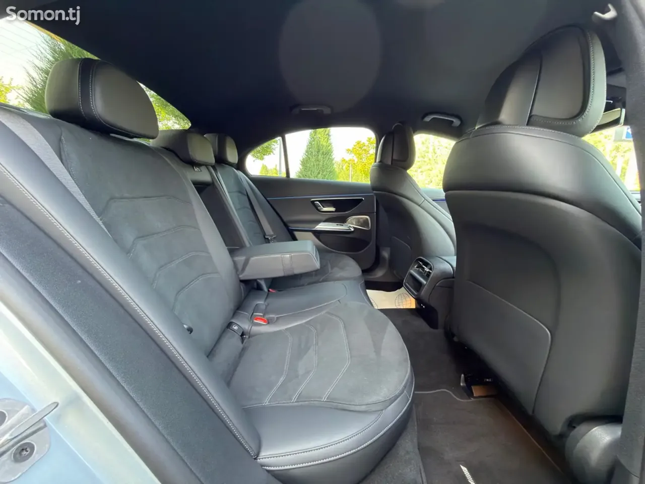 Mercedes-Benz E class 2025 · 2.0 AT