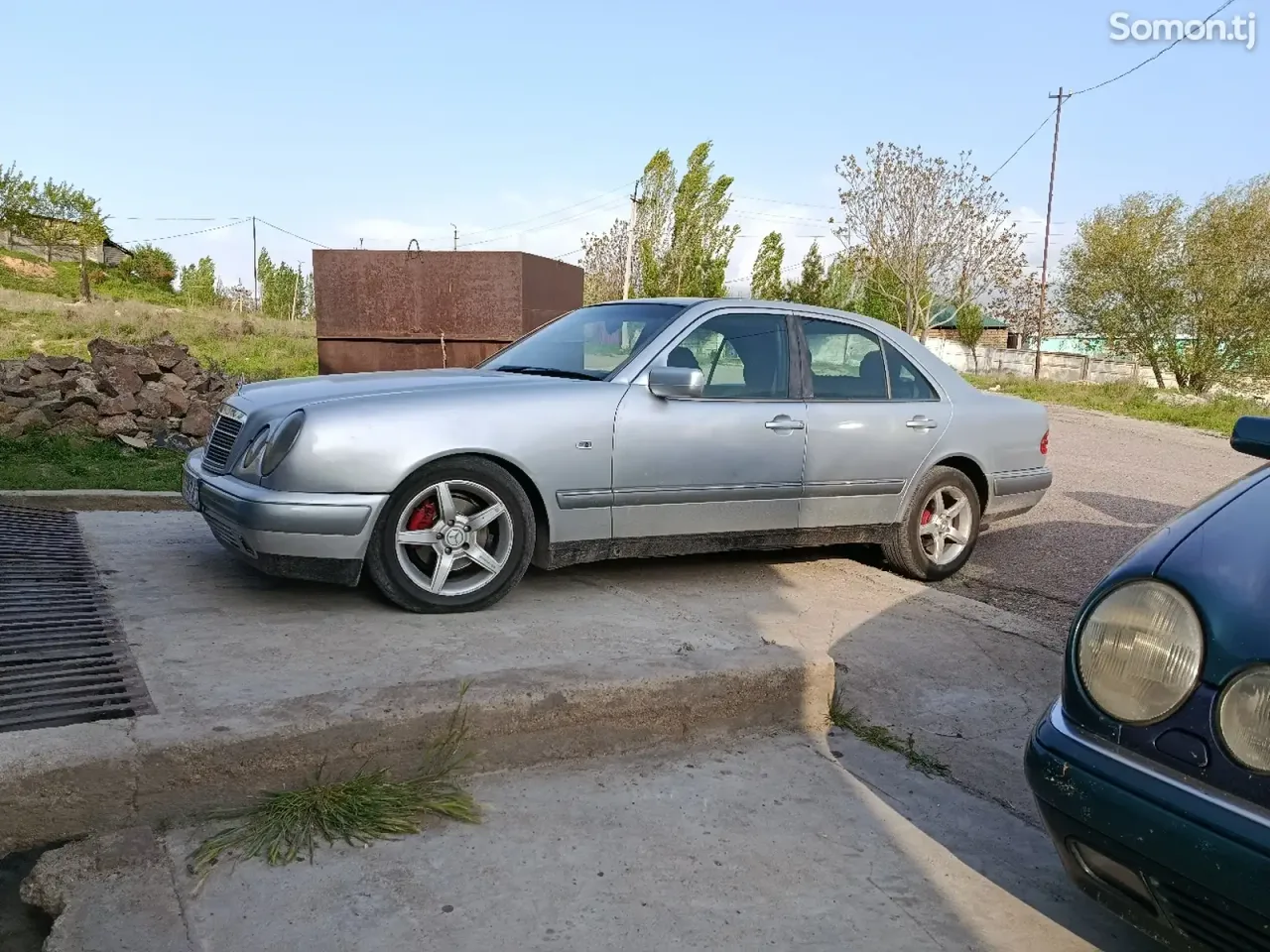 Mercedes-Benz E class 1996 · 2.0 MT