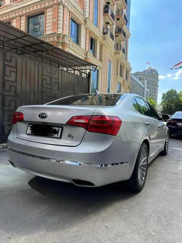 Kia K7 2010 · 3.5 AT