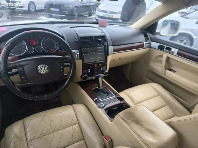 Volkswagen Touareg 2006 · 3.6 AT