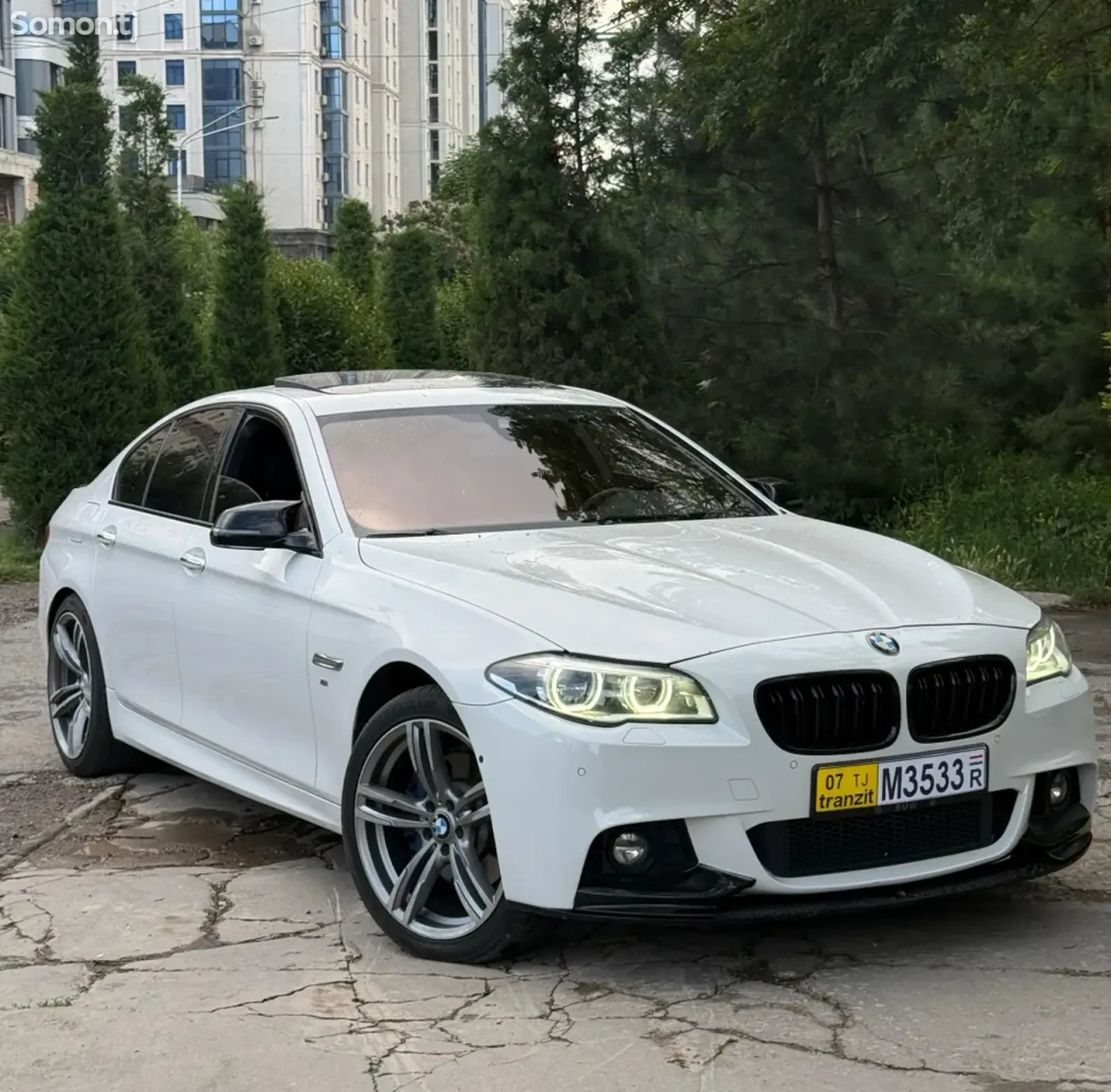 BMW 5 series 2015 · 3.0 AT