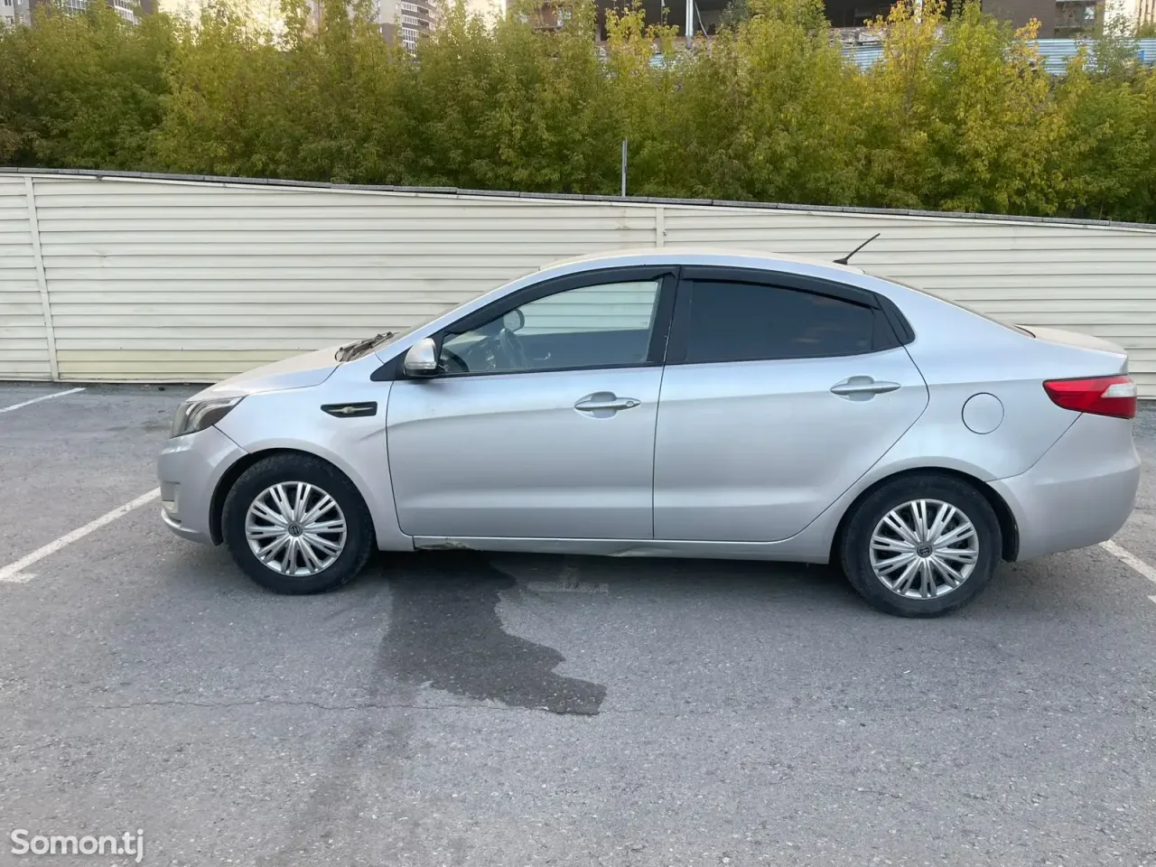 Kia Rio 2014 · 1.6 MT