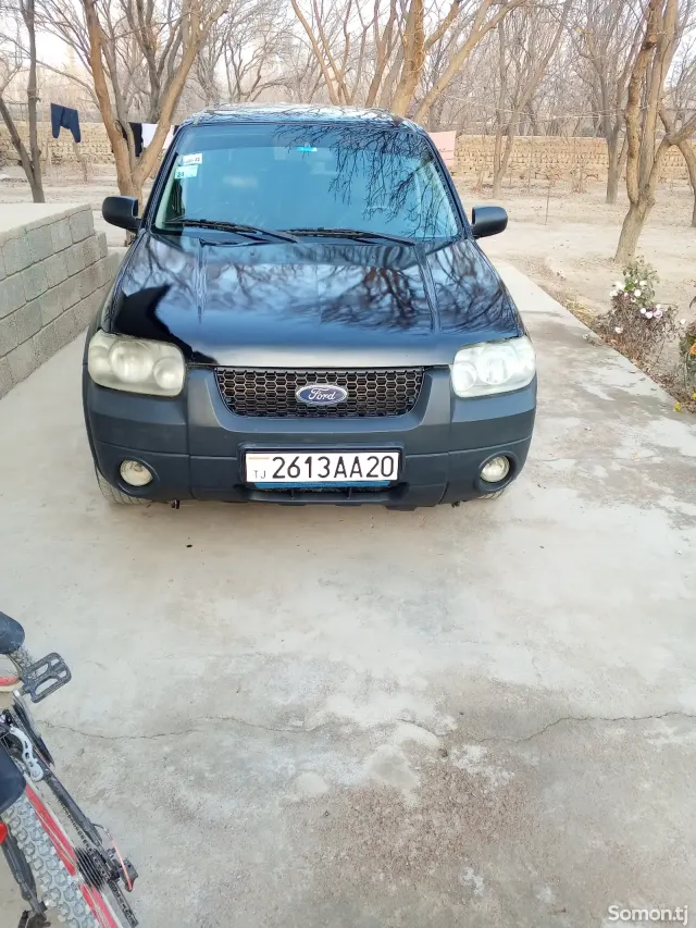 Ford Maverick 2004 · 2.0 MT