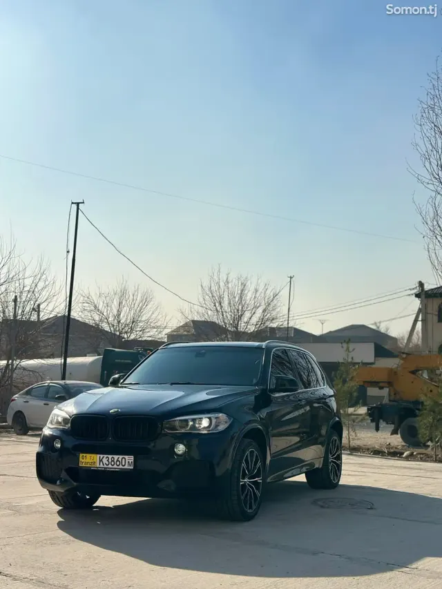 BMW X5 2015 · 3.0 AT