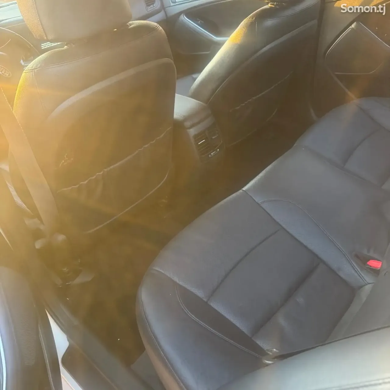 Kia K5 2015 · 2.0 AT