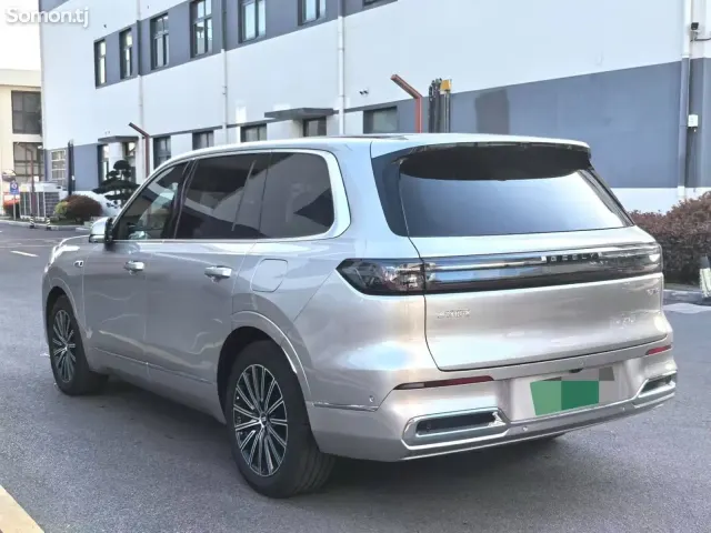 Geely Galaxy М9 2025 · 1.5 AT