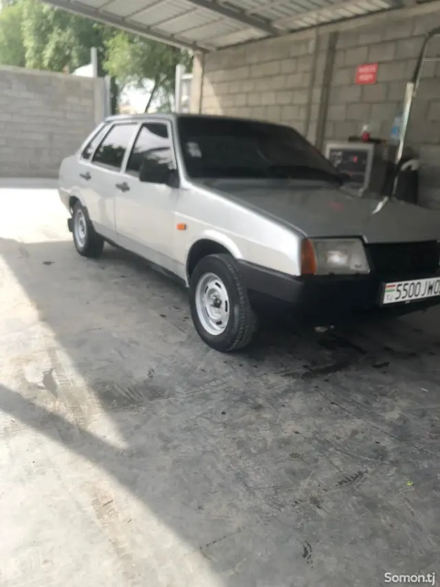 Lada (ВАЗ) 21099 2004 · 1.5 MT