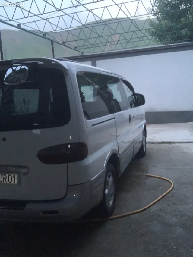 Hyundai Stellar 2000 · 6.5 MT