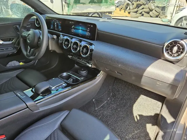 Mercedes-Benz A class 2020 · 1.9 AT
