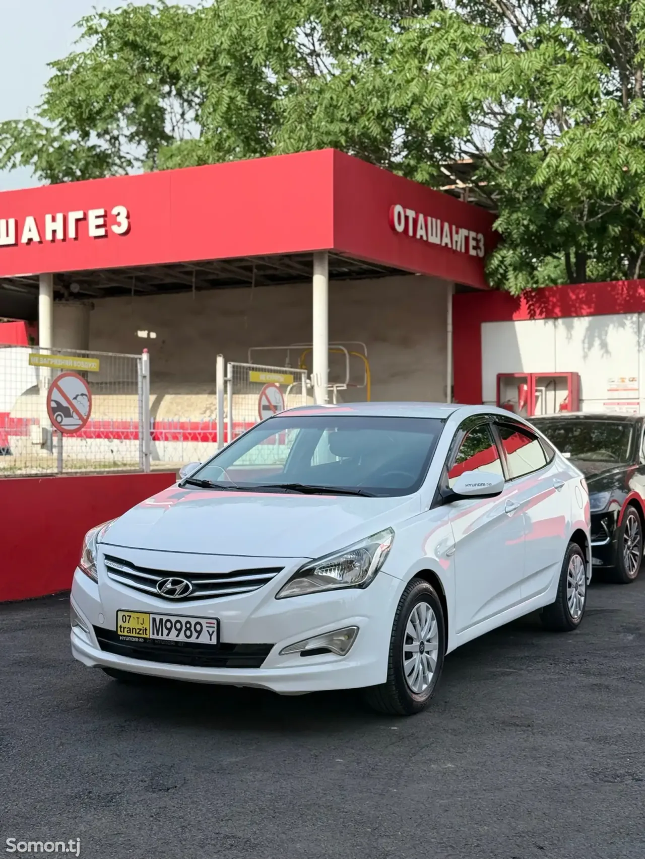 Hyundai Solaris 2015 · 1.6 MT