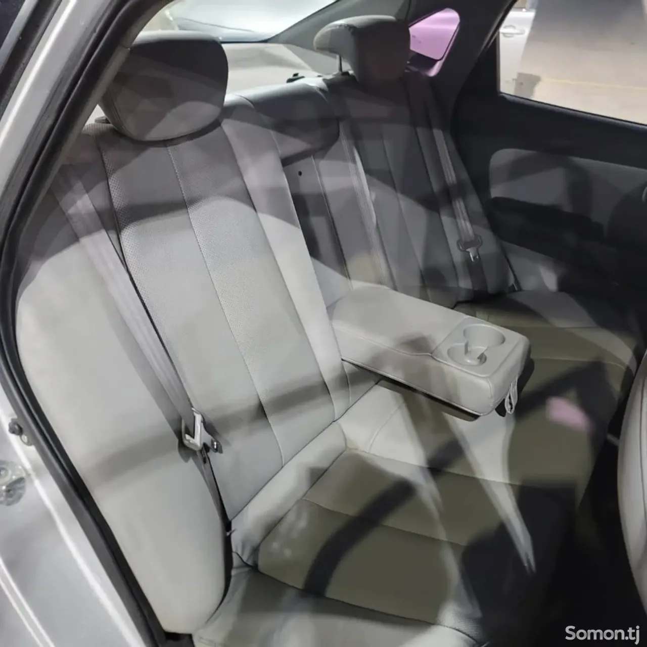 Hyundai Avante 2009 · 1.6 AT