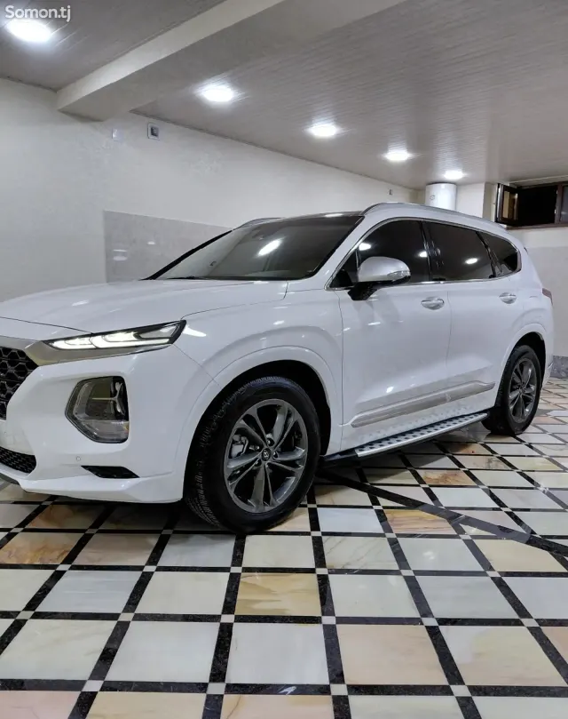 Hyundai Santa Fe 2018 · 2.2 AT