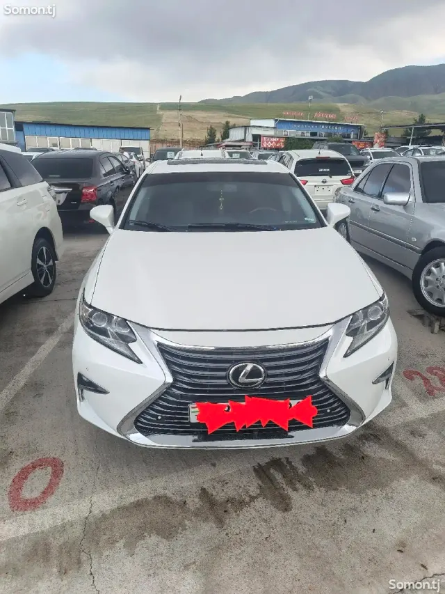 Lexus ES series 2014 · 3.5 AT